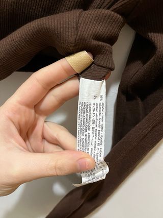 Top manga larga algodón marrón Zara