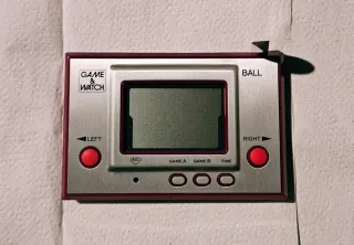 Club Nintendo Electronic Game LCD Game & Watch Bal