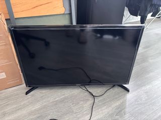 Samsung TV 32 HD Smart TV