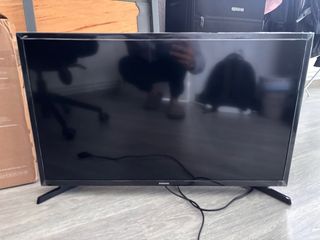 Samsung TV 32 HD Smart TV
