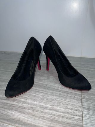 Tacones negros talla 38