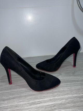 Tacones negros talla 38