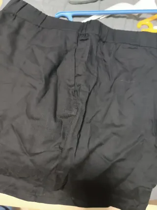 Pantalón corto negro