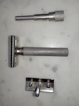 Maquinilla de afeitar clásica Parker Variant