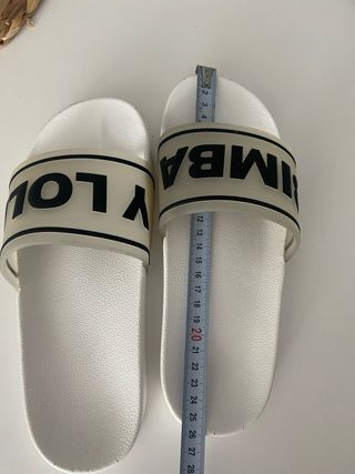 Chanclas Bimba y Lola Blancas