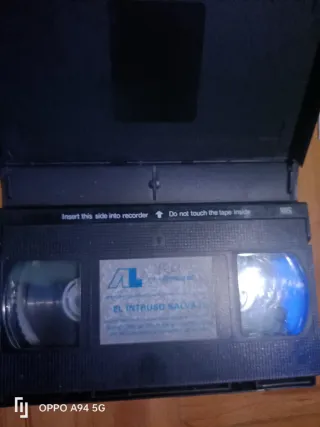 Película VHS Intruso Salvaje (Suspense/Terror)