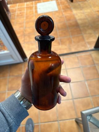 Frasco de laboratorio ámbar