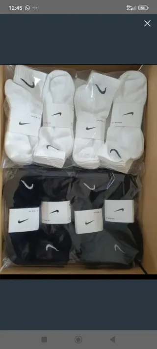 Calcetines Nike Negros y Blancos