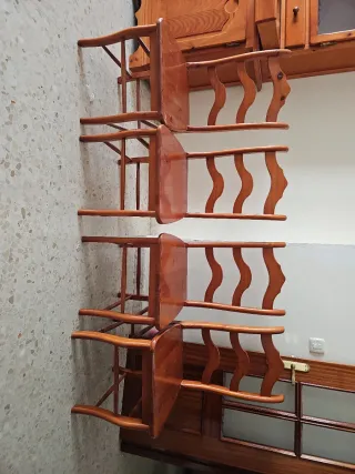 Sillas de madera rústicas (Set de 4)