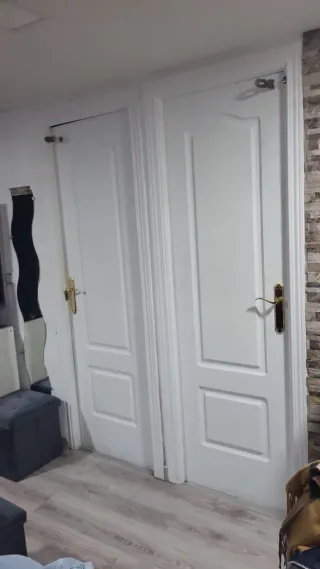 Habitacion para una sola persona limpia