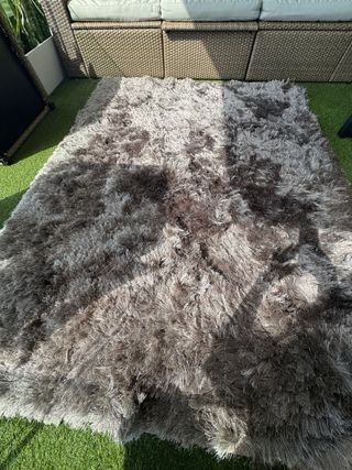 Tappeto Zara Home pelo lungo grigio