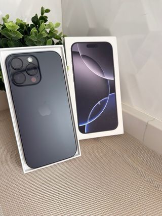 iPhone 16 Pro Max 256GB Black Titanium