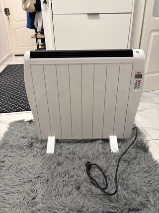 Calefactor eléctrico blanco