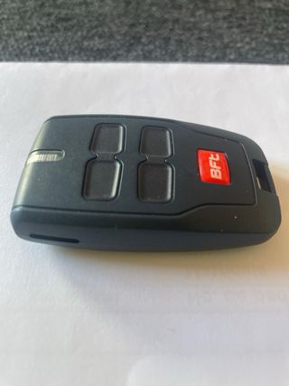 Mando Puerta Garaje BFT 4 Botones