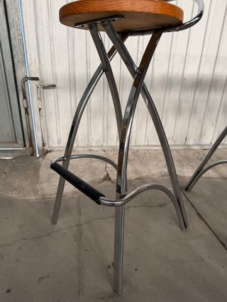 Sgabelli alti in metallo e legno vintage