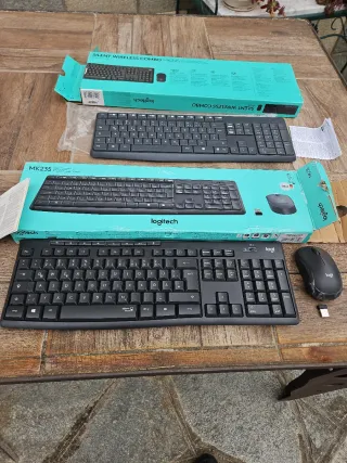 Tastiera Logitech varie.