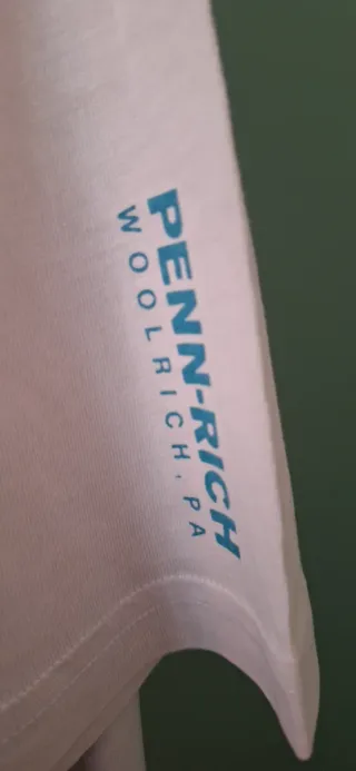 T-shirt Woolrich bianca con stampa pecora