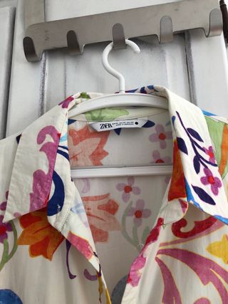 Vestido largo ZARA estampado multicolor. Talla XL