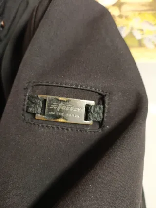 Chaqueta de moto negra