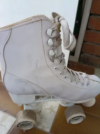 Patines 4 ruedas blancos