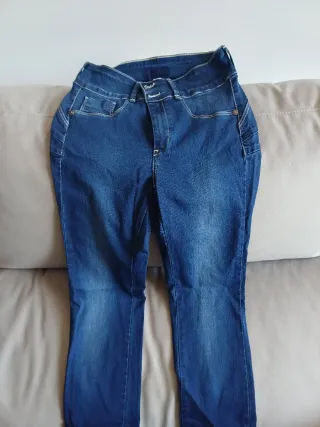 2 Pantalones Tiffosi Push Up Elásticos