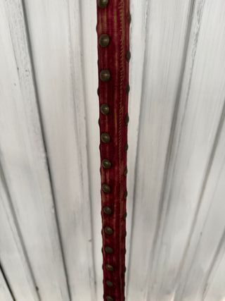 Lámpara de pie antigua con corona