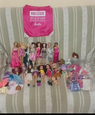 Lotto Bambole Barbie e Accessori