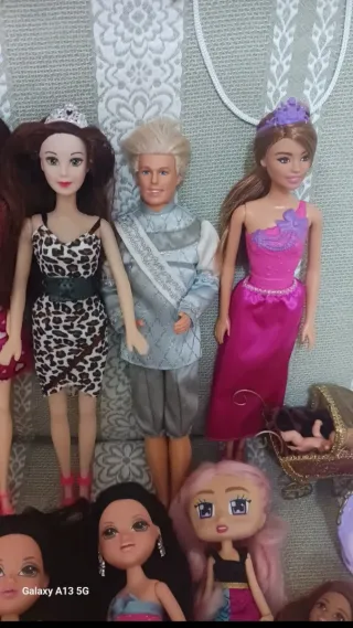 Lotto Bambole Barbie e Accessori