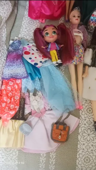 Lotto Bambole Barbie e Accessori