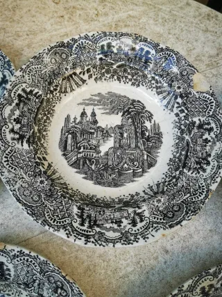 Lote Platos Antiguos La Cartuja de Sevilla