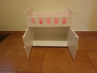 Cuna de juguete de madera