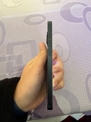 iPhone 13 128GB Medianoche