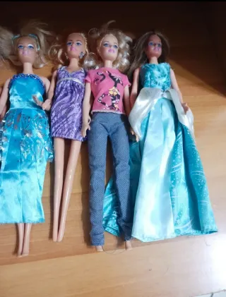 Lotto 7 bambole miste