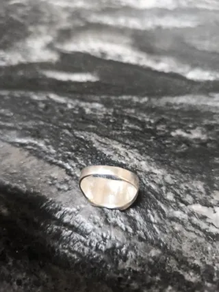 Anillo de plata maciza