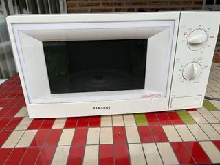 Microondas Samsung Quartz Grill