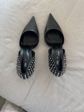 Zapatos Zara Talla 39 Negros Tachuelas