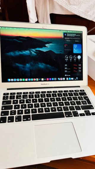 MacBook Air 13’ 2015 8GB RAM 512GB SSD i5