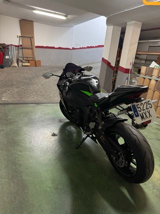 Kawasaki ZX6R 2025