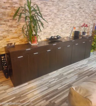 Mueble salón madera y cristal mas aparador