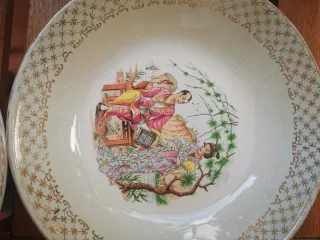 Lote 4 Platos Porcelana Dorados