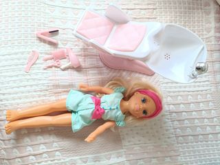 Nancy con silla peluquería y accesorios