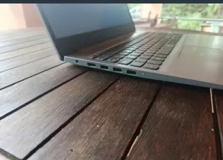 Portátil Lenovo IdeaPad 3 AMD 3020e Plata