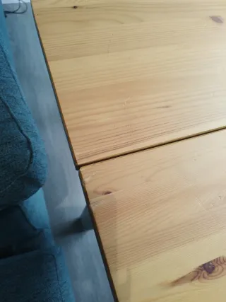 Mesa plegable de madera salón