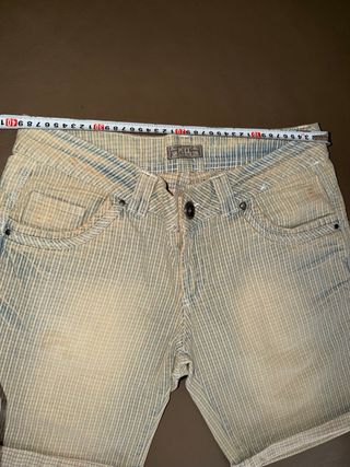 Pantalón bermudas vaquero de Rayas blanco y Azul