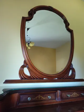 Cómoda-tocador de madera maciza con espejo