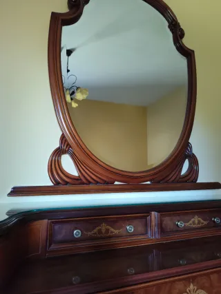 Cómoda-tocador de madera maciza con espejo