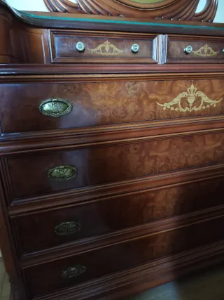 Cómoda-tocador de madera maciza con espejo