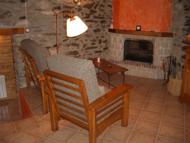 Sofá madera rústico + butaca individual a conjunto