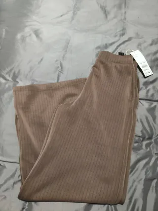 Pantalón mujer marrón acanalado