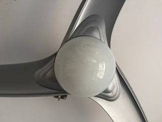 Ventilador de techo moderno plateado